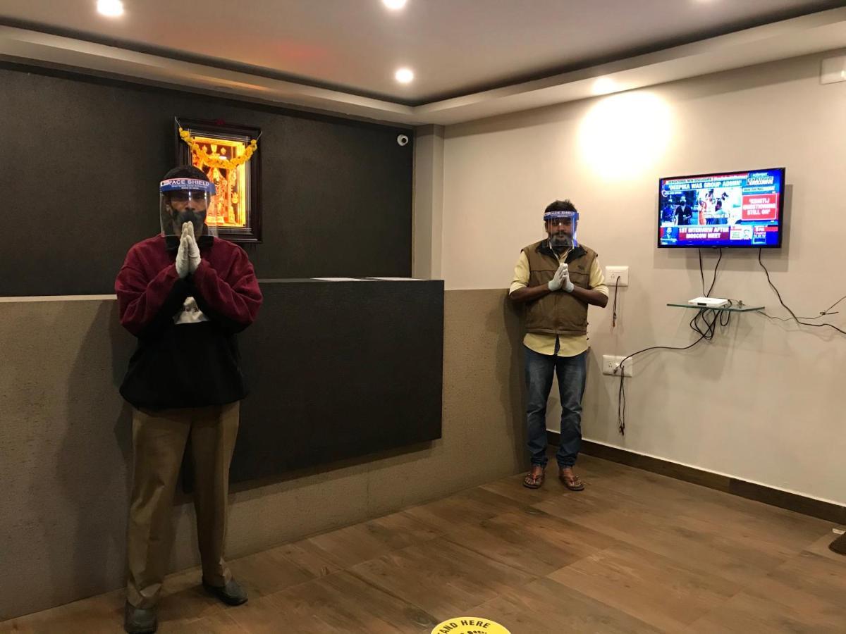 Sharada Residency Hotel Somvārpet Eksteriør billede