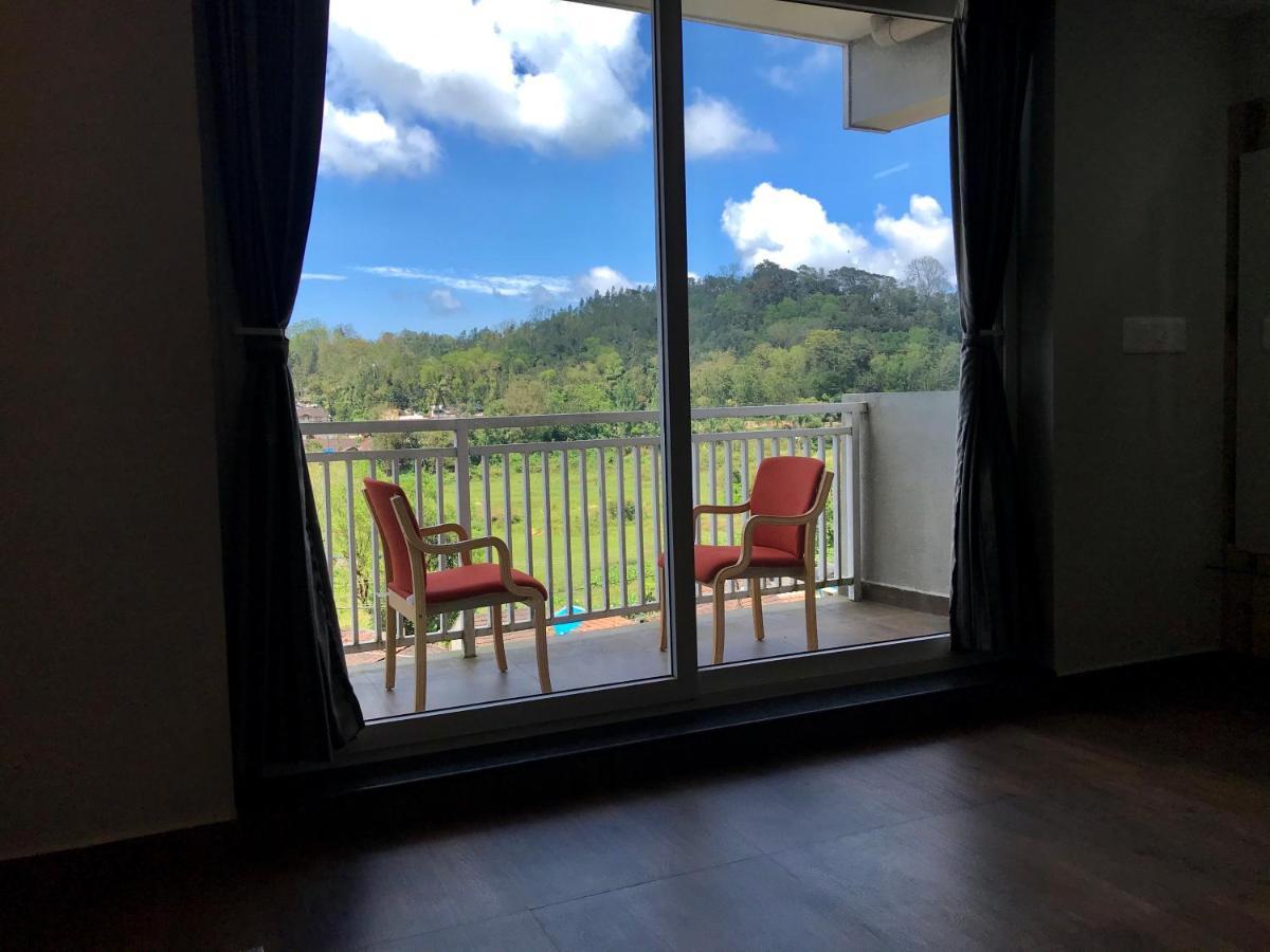 Sharada Residency Hotel Somvārpet Eksteriør billede