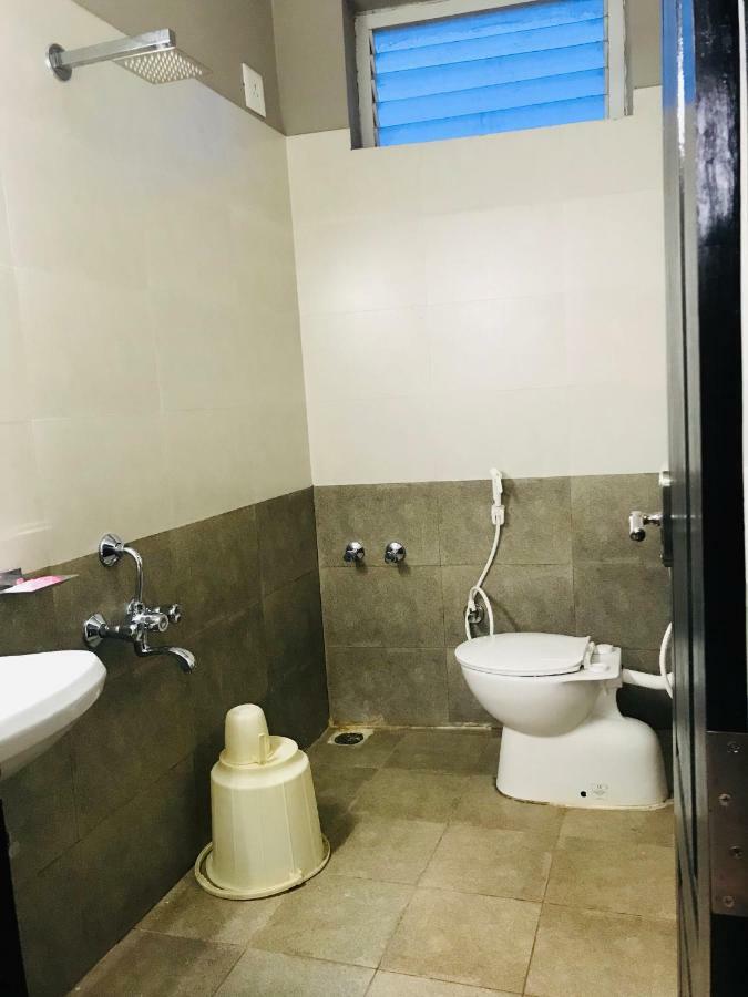 Sharada Residency Hotel Somvārpet Eksteriør billede